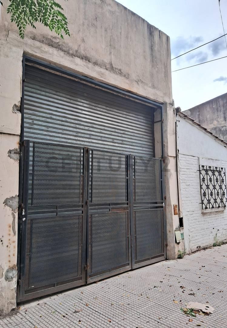 Foto de VENTA - Galpon en Flores - Lote propio, imagen 4
