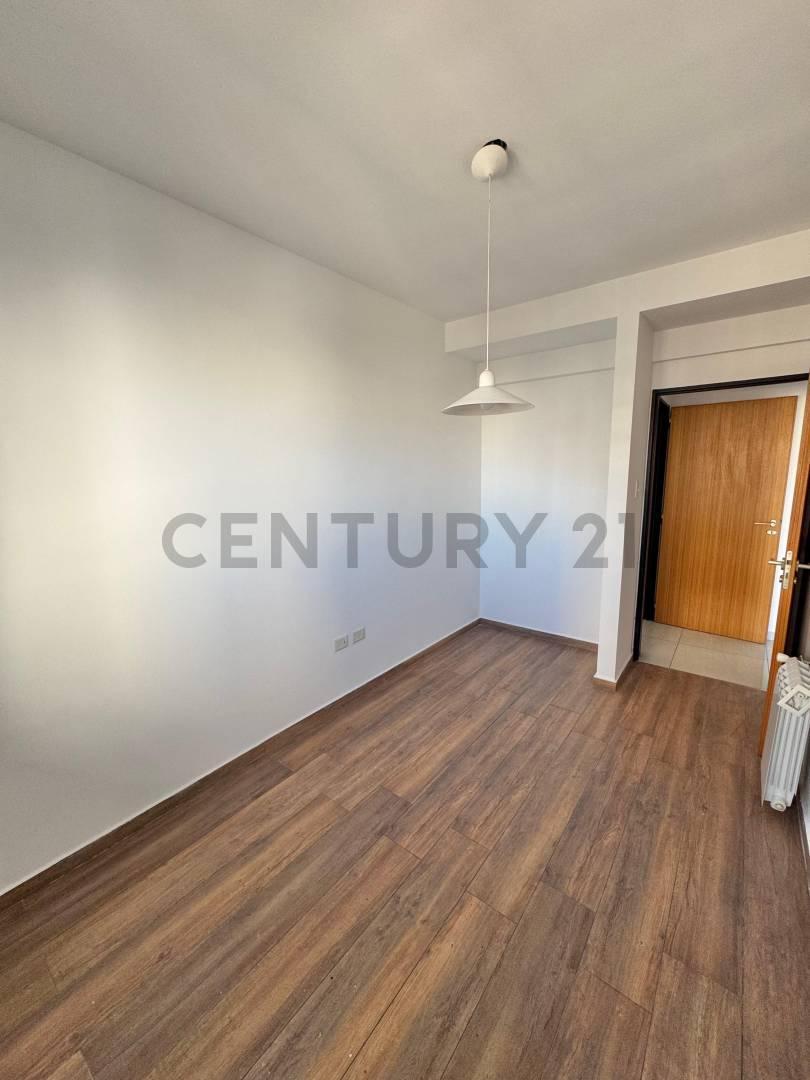 Foto de VENTA DPTO 3 AMB C/BALCON Y COCH. A ESTRENAR EN CABALLITO, imagen 2