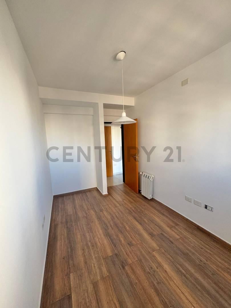 Foto de VENTA DPTO 3 AMB C/BALCON Y COCH. A ESTRENAR EN CABALLITO, imagen 3