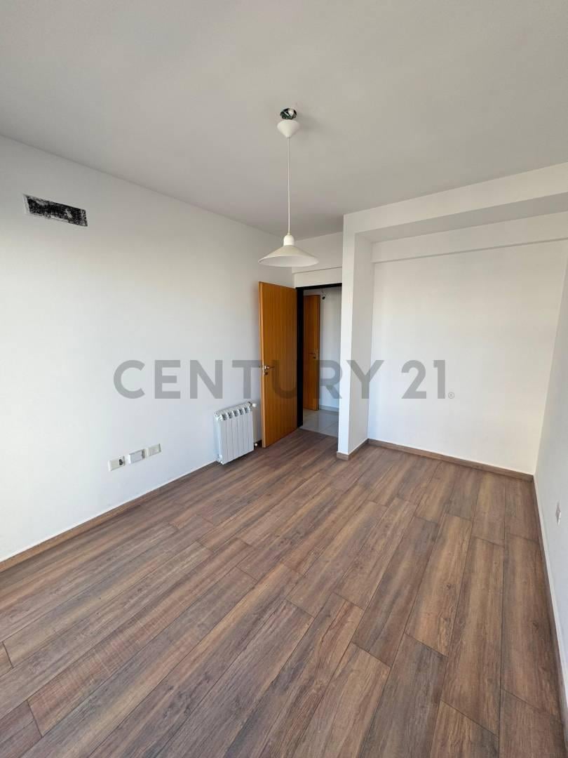 Foto de VENTA DPTO 3 AMB C/BALCON Y COCH. A ESTRENAR EN CABALLITO, imagen 5