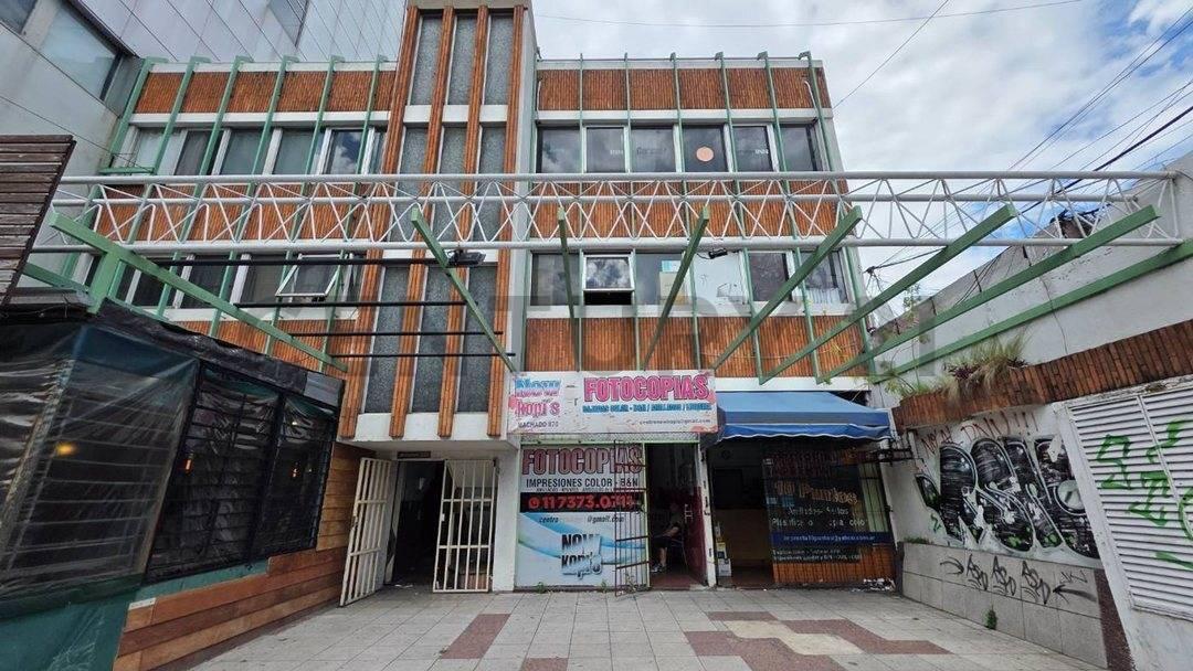 Foto de VENTA de Locales comerciales con oficinas | Moron - Acepta permuta, imagen 1