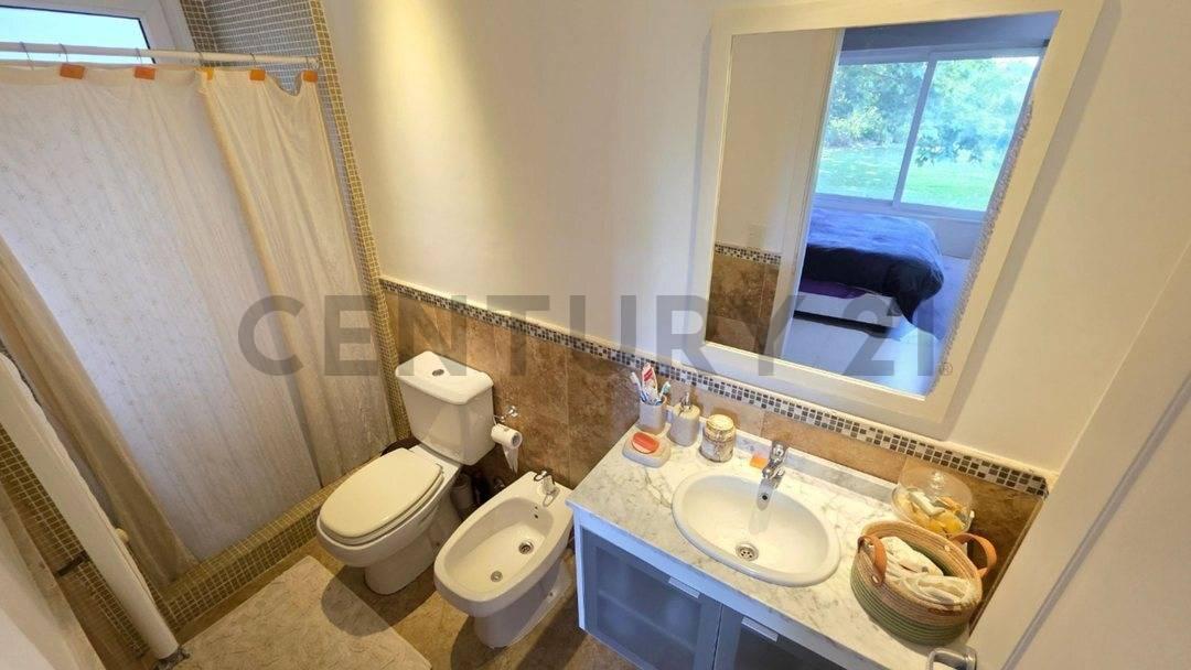 Foto de VENTA Casa 5 Ambientes VISTA AL GOLF en Chacras La Primavera Golf, imagen 5