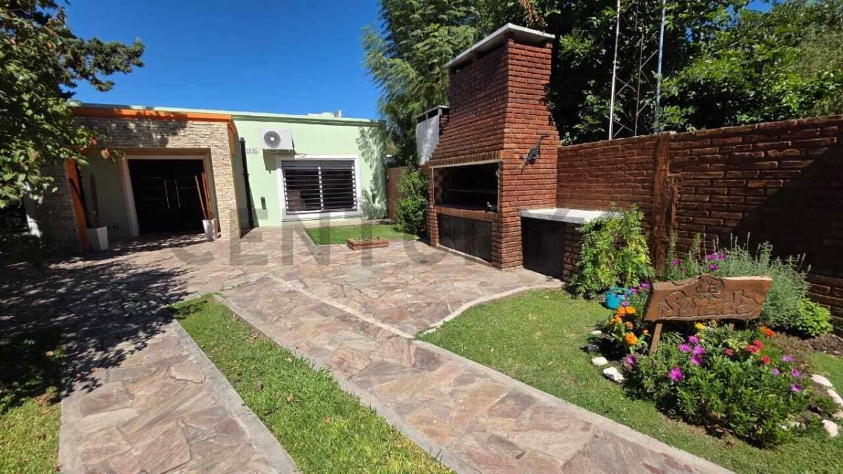 Foto de VENTA casa quinta con pileta y parque | General Rodríguez, imagen 1