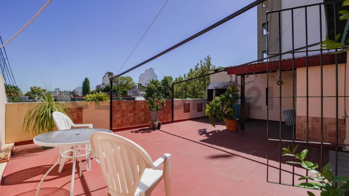 Foto de VENTA PH 4 AMB. C/BALCON, TERRAZA,QUINCHO-VELEZ SARFIERLD, imagen 2