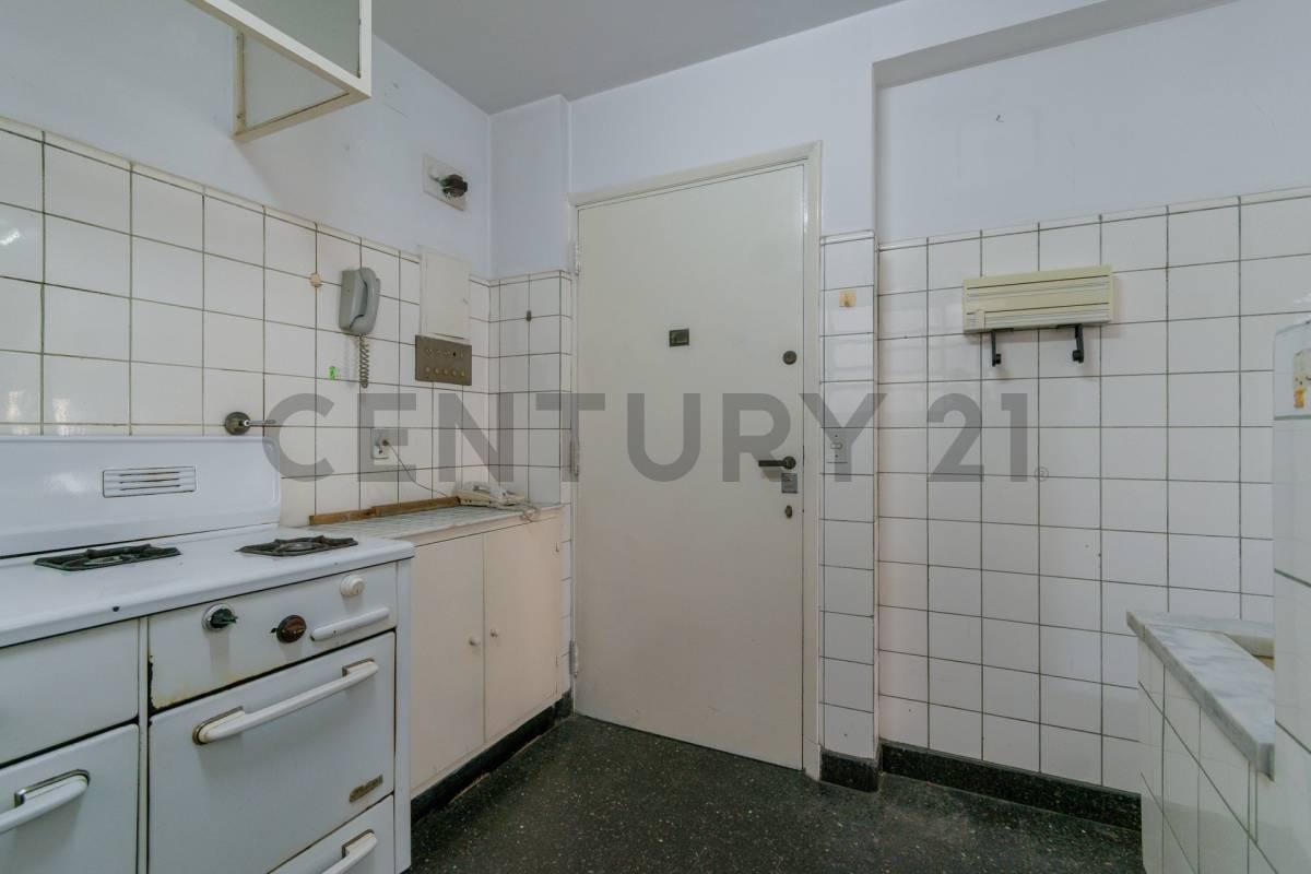 Foto de VENTA 3 AMB CON DEPENDENCIA | RETIRO, imagen 2