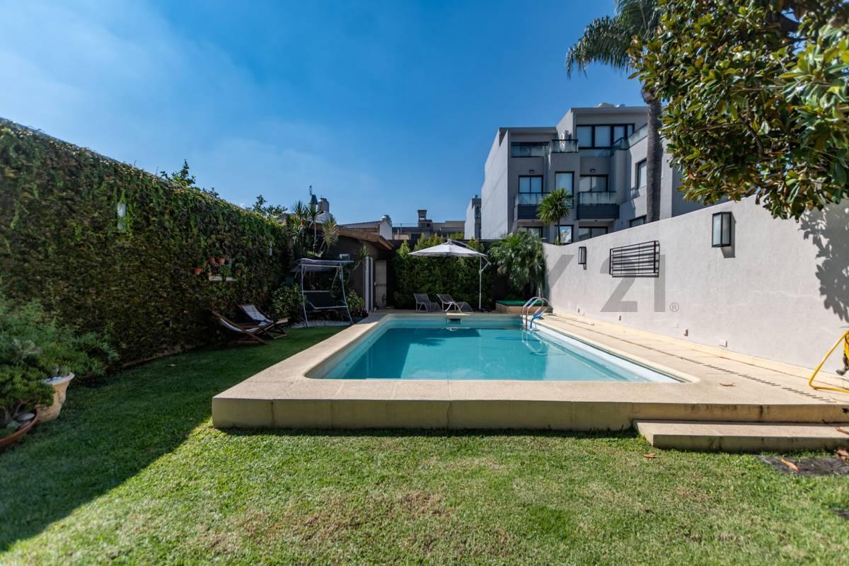Foto de VENTA CASA 5 AMB CON JARDIN, PILETA Y COCHERA EN BARRIO NAON LOTE PROPIO, imagen 5