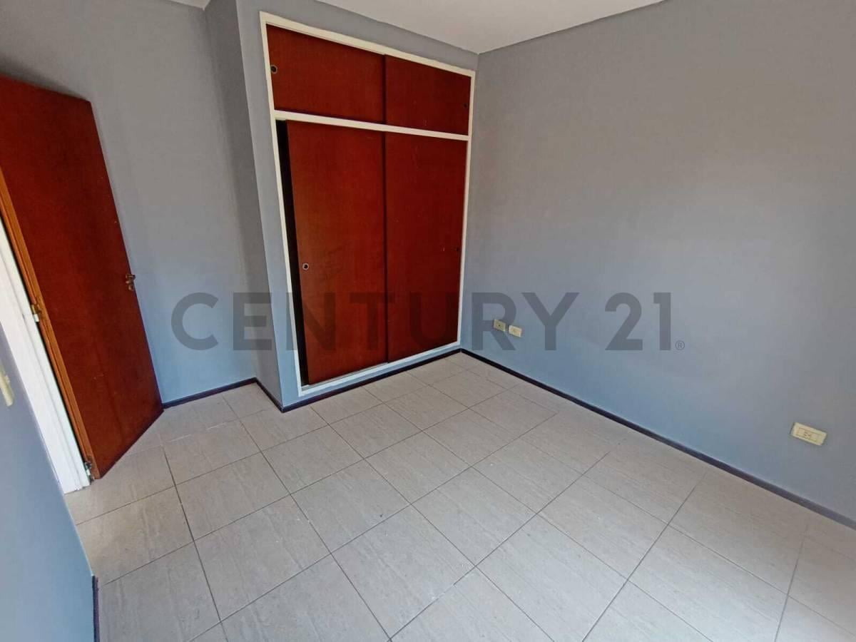 Foto de VENTA departamento 2 amb. con balcon en Sarandi, imagen 3