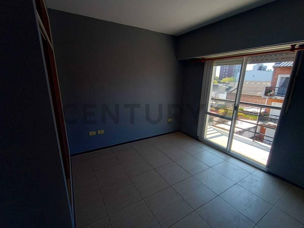 Foto de VENTA departamento 2 amb. con balcon en Sarandi, imagen 4