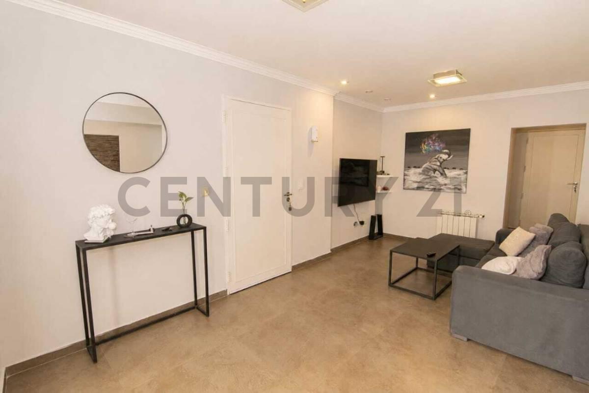 Foto de VENTA CASA 4 AMB.+ ESCRITORIO. VILLA LUZURIAGA, imagen 3