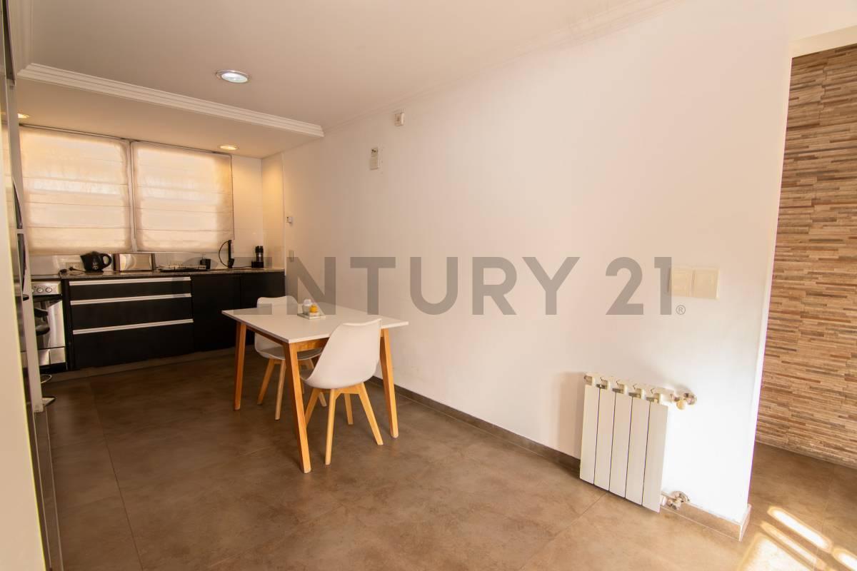 Foto de VENTA CASA 4 AMB.+ ESCRITORIO. VILLA LUZURIAGA, imagen 5