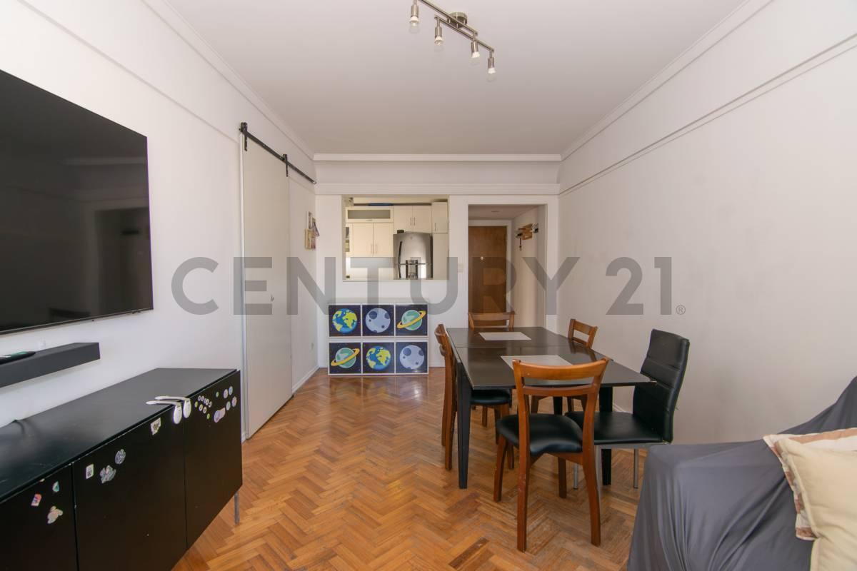 Foto de VENTA-PERMUTA DEPTO 4 AMB.-CABALLITO, imagen 3