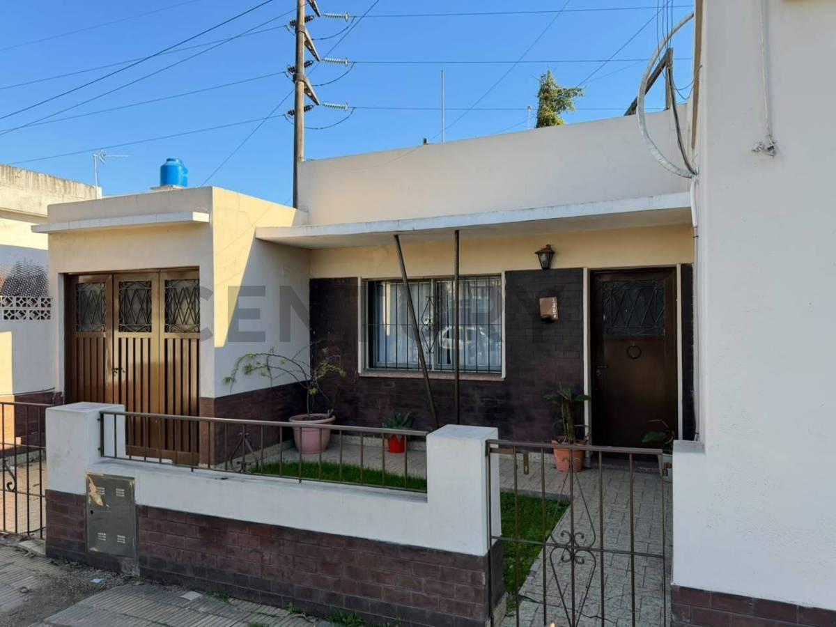 Foto de CASA EN VENTA 3 AMBIENTES EN ITUZAINGO NORTE - ACEPTA PERMUTA, imagen 3