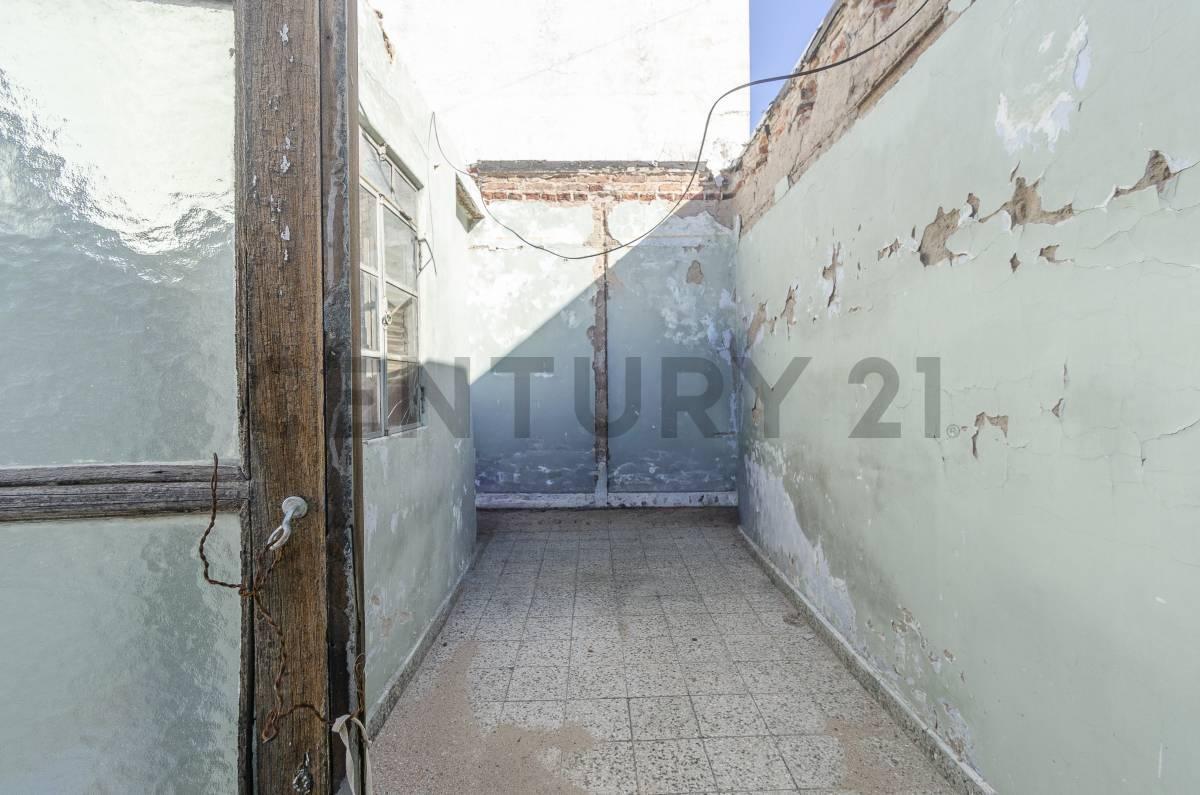 Foto de VENTA-PERMUTA PH 2 AMBIENTES-VERSALLES, imagen 3