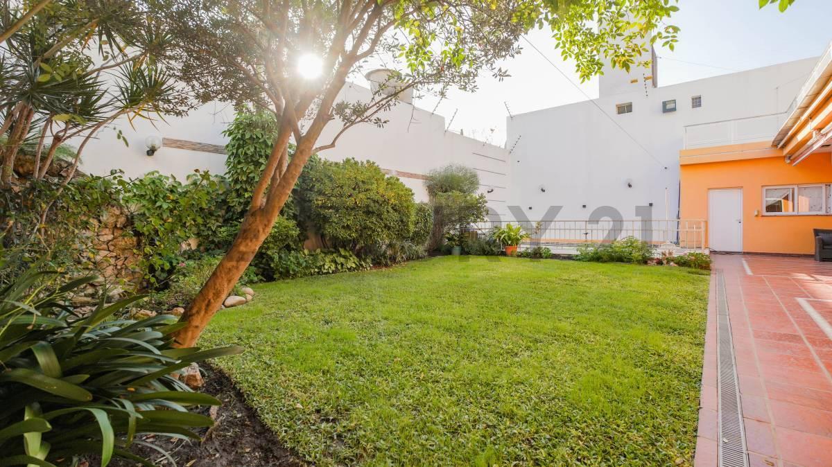 Foto de VENTA CASA 6 AMBIENTES CON JARDIN PILETA QUINCHO PLAYROOM Y CHOCHERAS, imagen 2