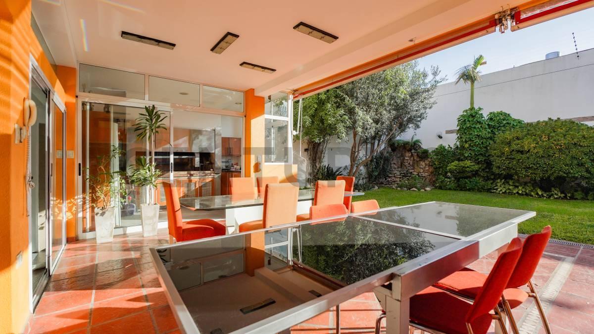 Foto de VENTA CASA 6 AMBIENTES CON JARDIN PILETA QUINCHO PLAYROOM Y CHOCHERAS, imagen 3