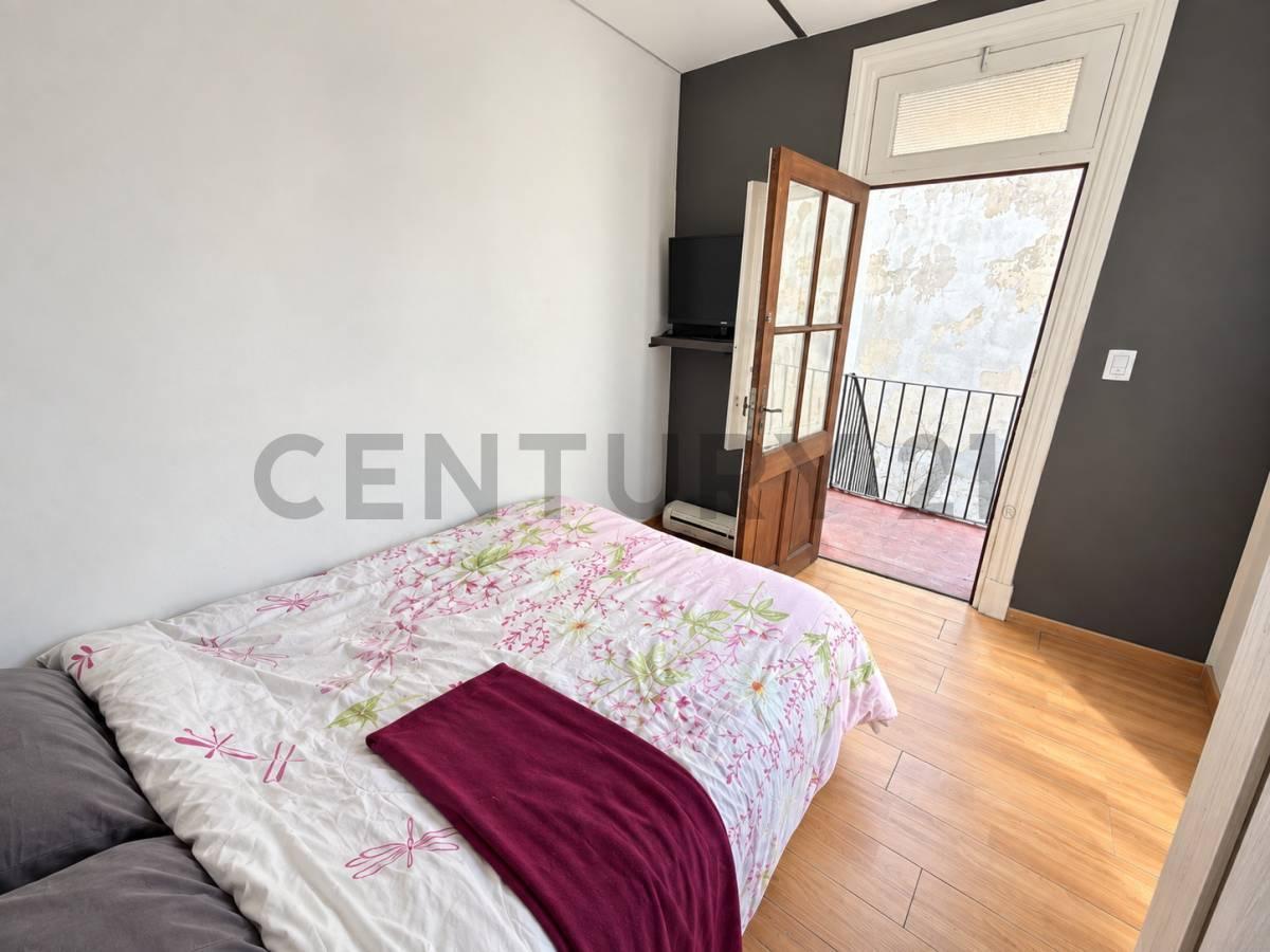 Foto de VENTA-PERMUTA CASA MULTIFAMILIAR CON PATIO Y TERRAZAS - PARQUE CHACABUCO, imagen 4