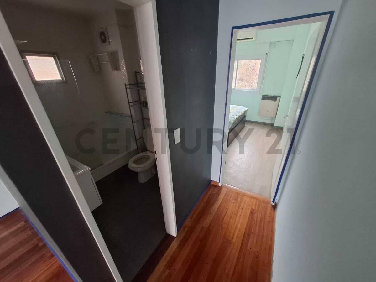 Foto de ALQUILER 2 AMBIENTES CON BALCON - CABALLITO| MUY LUMINOSO, imagen 4