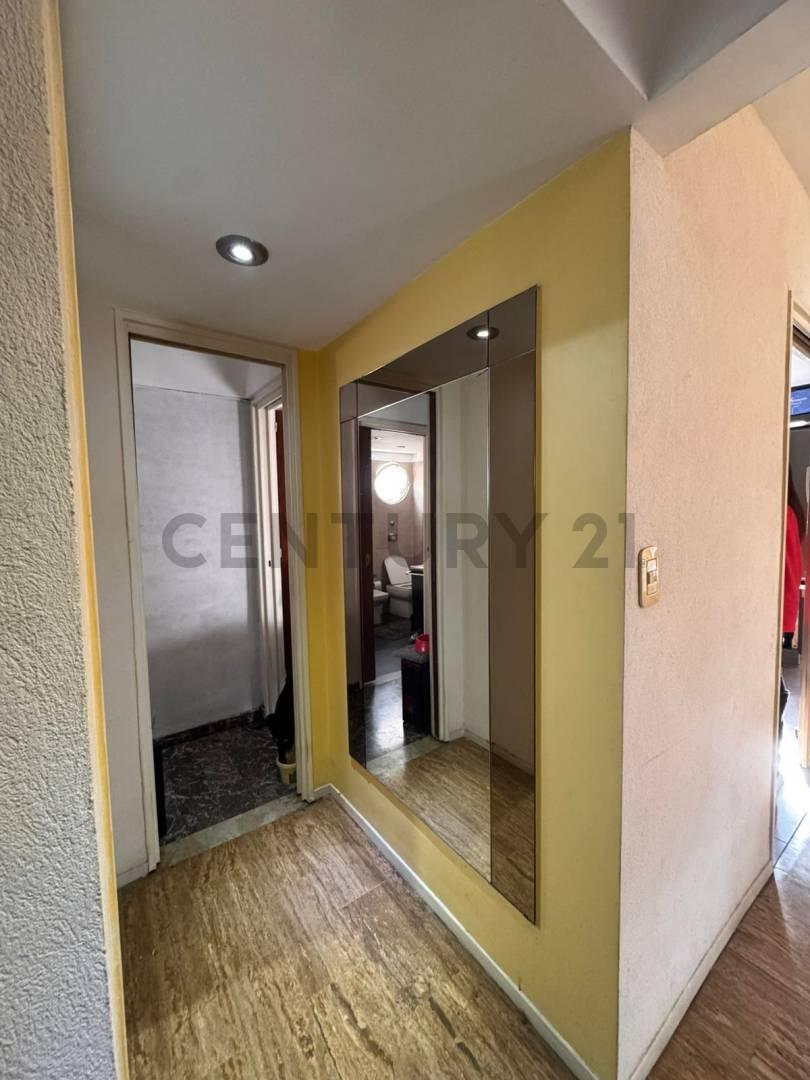 Foto de VENTA-PERMUTA DEPTO 4 AMBIENTES-VILLA LURO, imagen 5