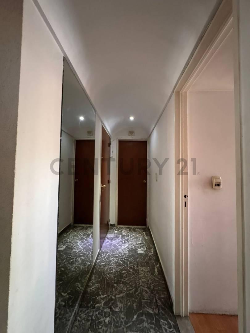Foto de VENTA-PERMUTA DEPTO 4 AMBIENTES-VILLA LURO, imagen 3