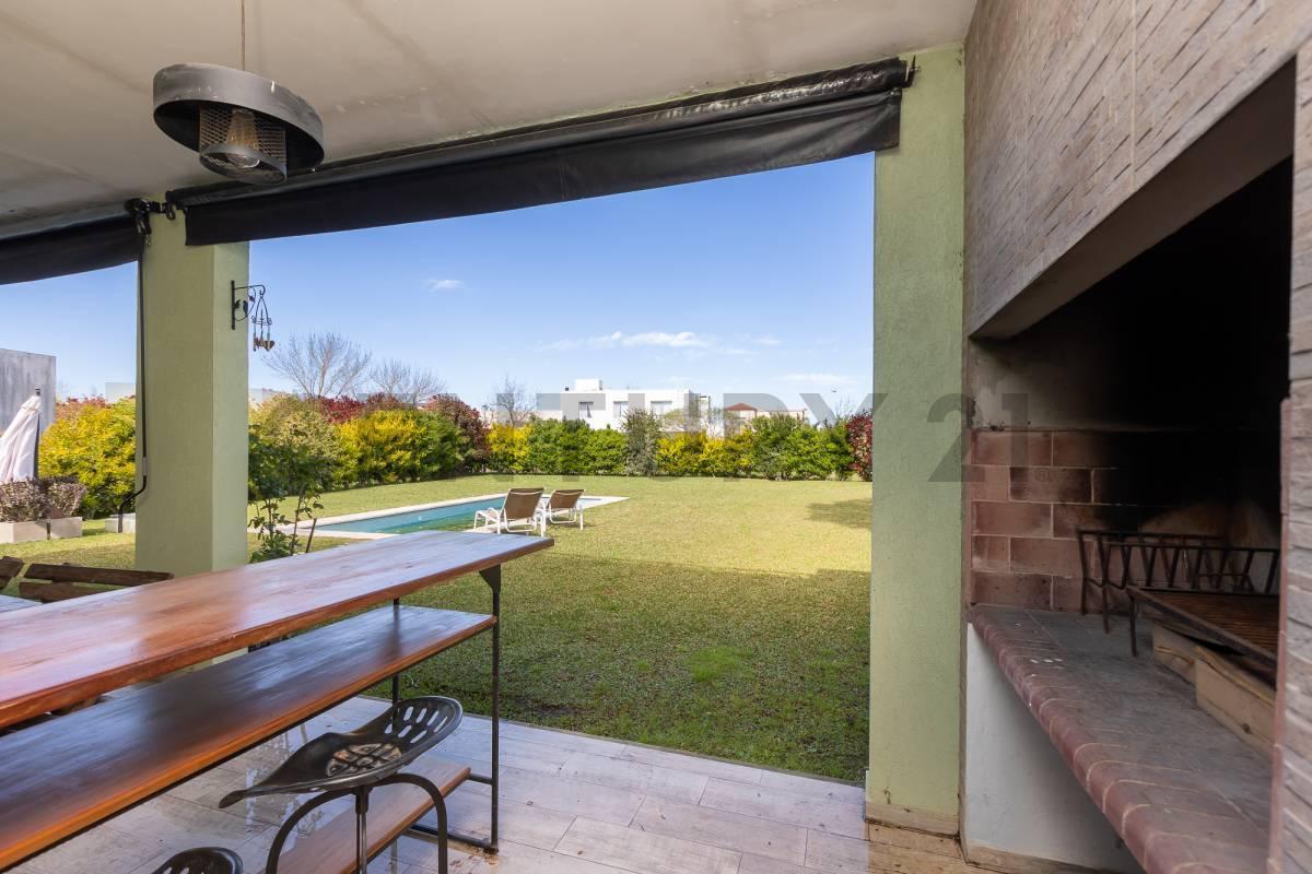 Foto de VENTA-PERMUTA CASA 5 MABINTES-HARAS SANTA MARIA, imagen 2