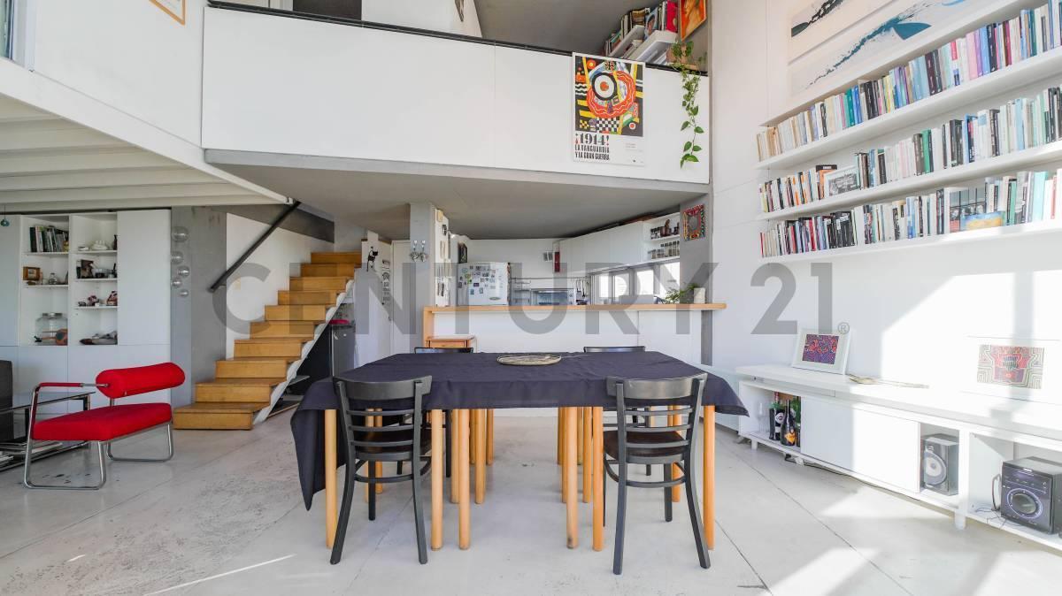 Foto de VENTA - LOFT EN DUPLEX en BARRACAS - 2 Amb + Amplio Escritorio - Muy, imagen 4