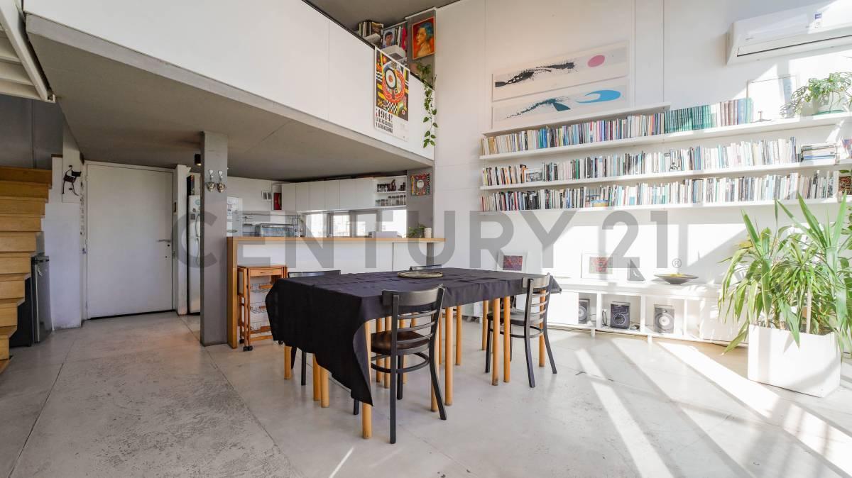 Foto de VENTA - LOFT EN DUPLEX en BARRACAS - 2 Amb + Amplio Escritorio - Muy, imagen 5