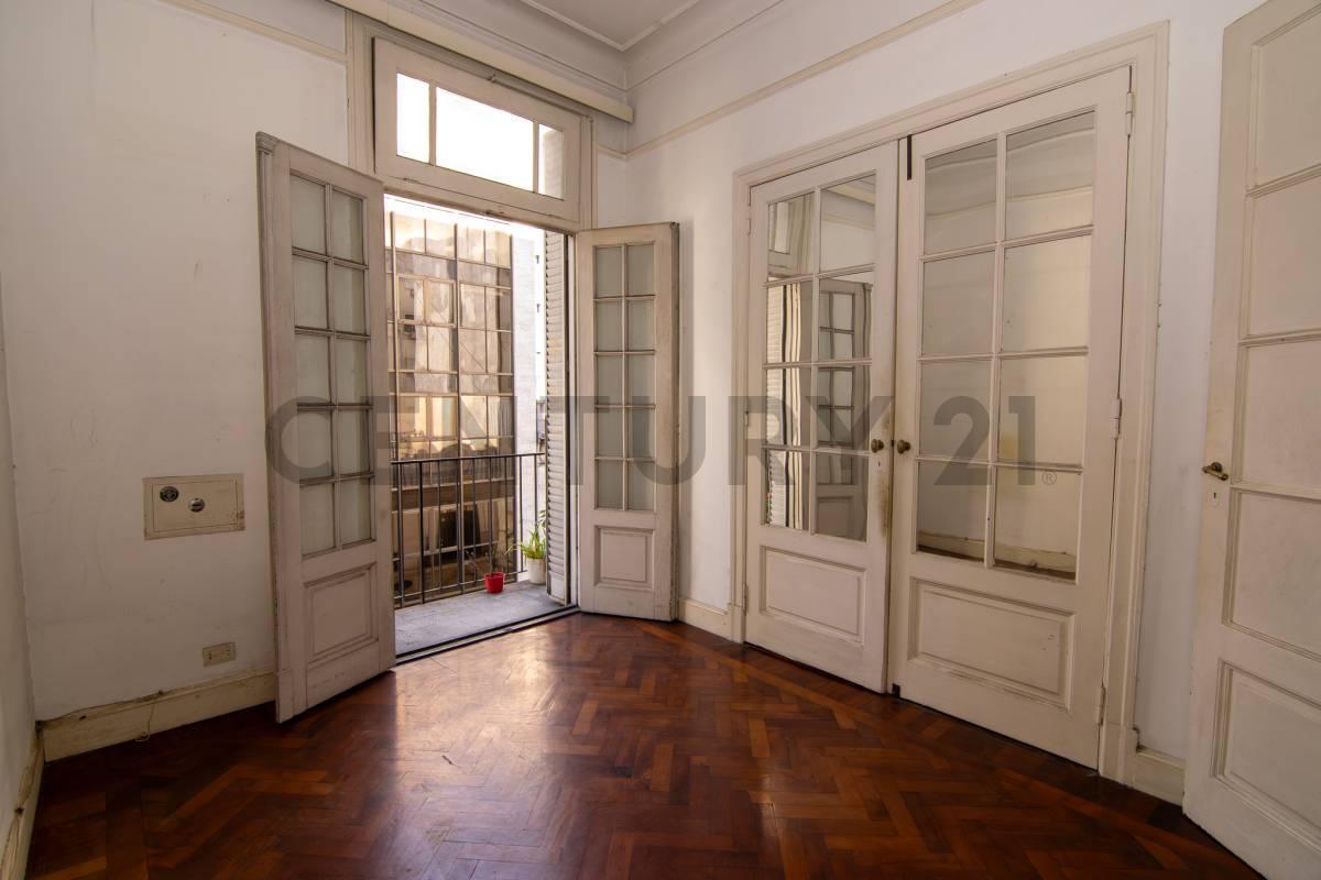 Foto de VENTA-PERMUTA DEPARTAMENTO 5 AMBIENTES SUPER LUMINOSO - RECOLETA, imagen 4