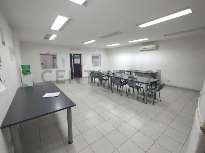 Foto de VENTA-PERMUTA GALPON INDUSTRIAL- MORON, imagen 5