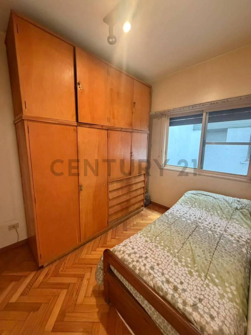 Foto de VENTA DPTO 3 AMB. LUMINOSO. AMOBLADO - ABASTO, imagen 4