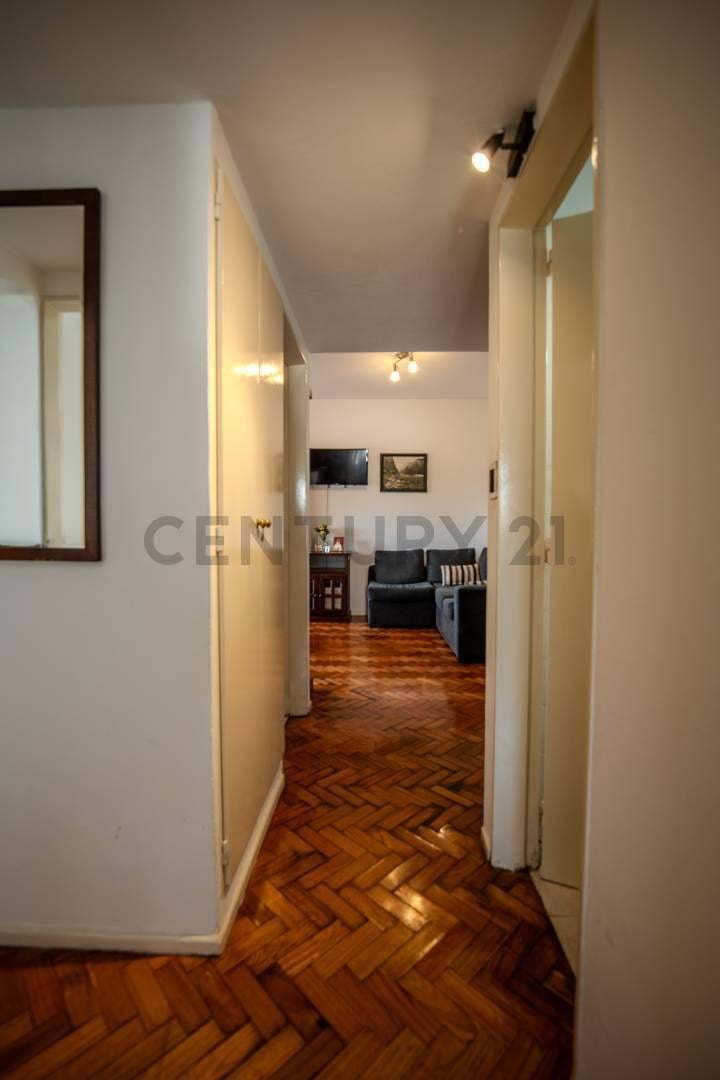 Foto de VENTA-PERMUTA DEPTO 3 AMBIENTES- VILLA DEVOTO, imagen 5