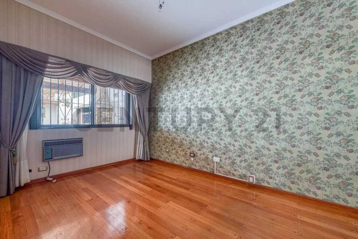Foto de VENTA-PERMTA DEPTO 4 AMB.-PARQUE PATRICIOS, imagen 5