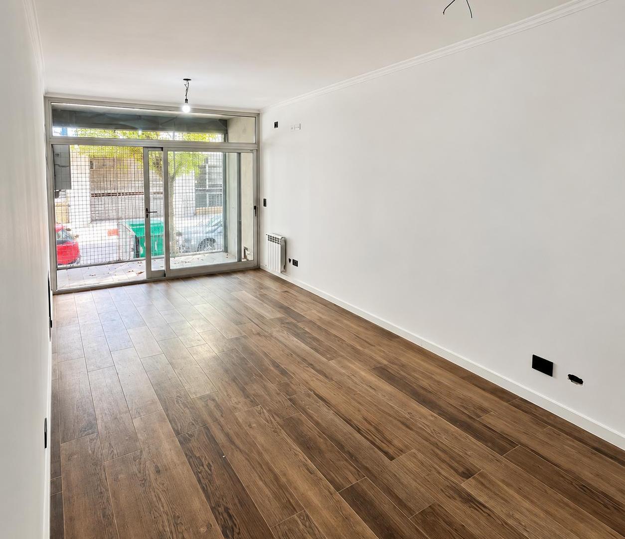 Foto de VENTA-PERMUTA DEPTO-2AMB-ESTRENAR-OPCION COCHERA-SAAVEDRA, imagen 2