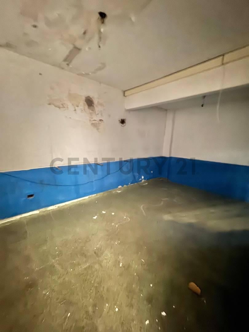 Foto de VENTA OFICINA 200 M² A REFACCIONAR. LINIERS, imagen 5