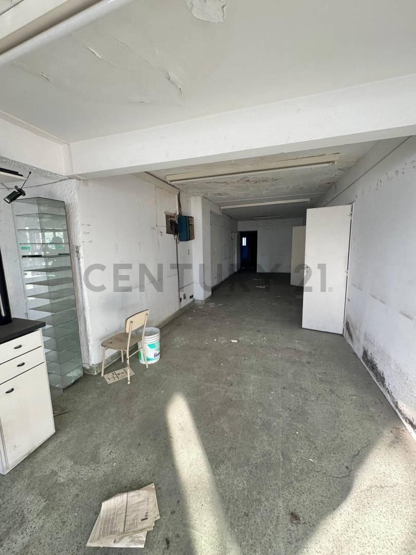 Foto de VENTA OFICINA 200 M² A REFACCIONAR. LINIERS, imagen 1