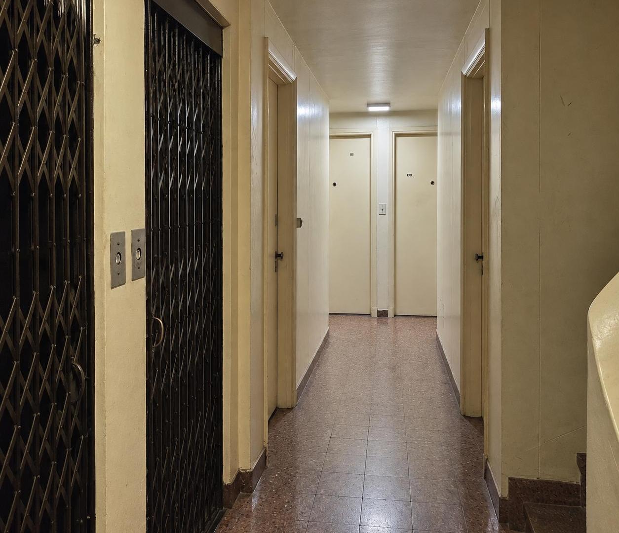 Foto de VENTA DEPARTAMENTO 3 AMBIENTES-DEPENDENCIA-PLAZA SAN MARTIN-RETIRO, imagen 5