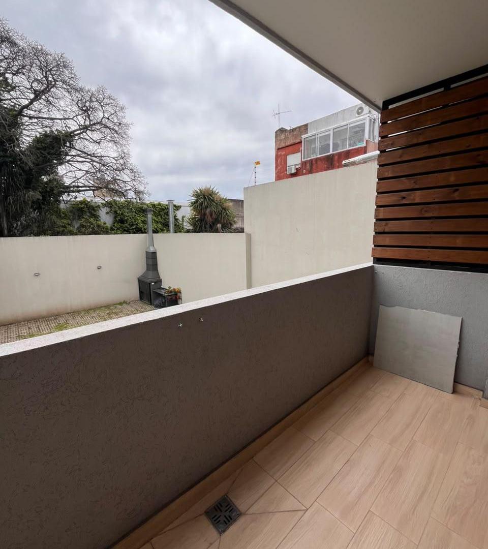 Foto de VENTA DEPARTAMENTO 2 AMBIENTES CON BALCÓN ATERRAZADO Y LAVADERO EN, imagen 1