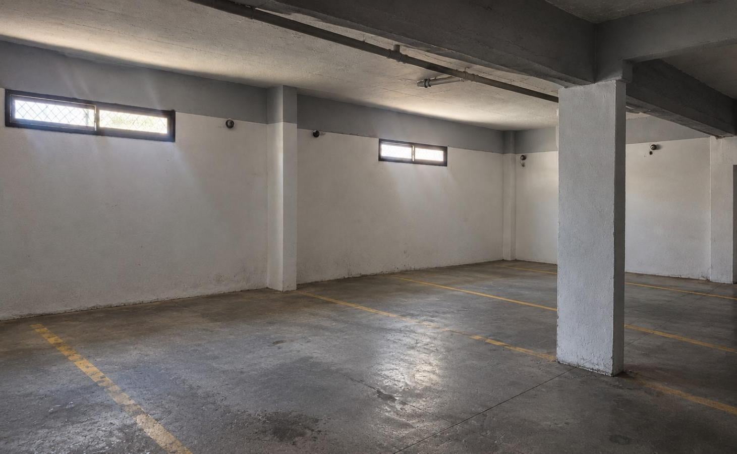Foto de Departamento 2 ambientes con patio y cochera, imagen 3