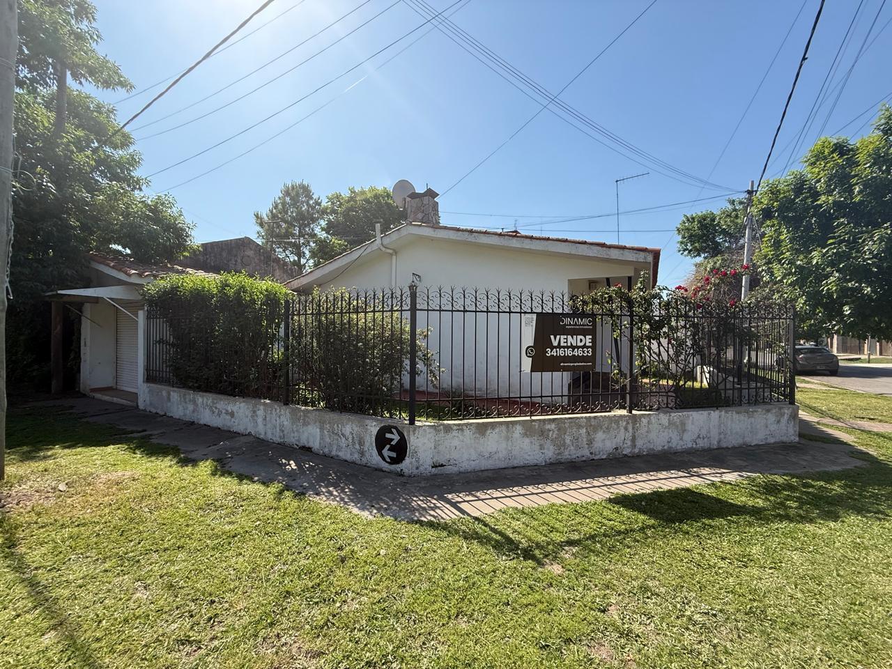 Venta - Casa 2 dormitorios - Fisherton