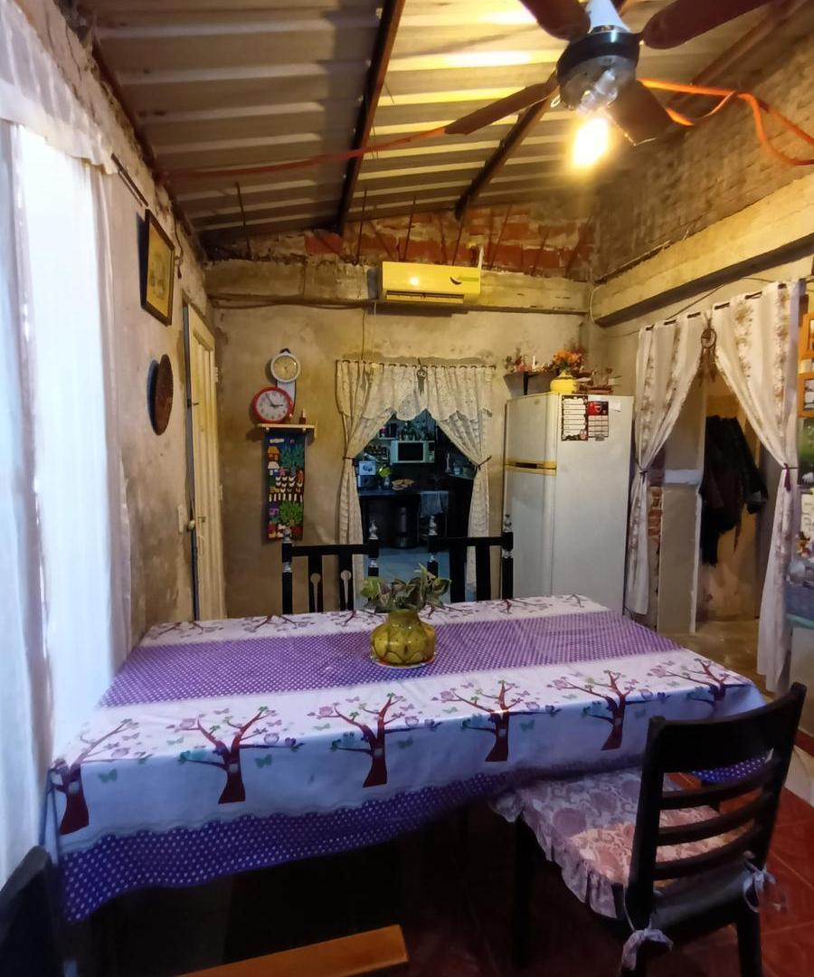 VENTA DE CASA , 3 DORMIT. PARQUE CASAS