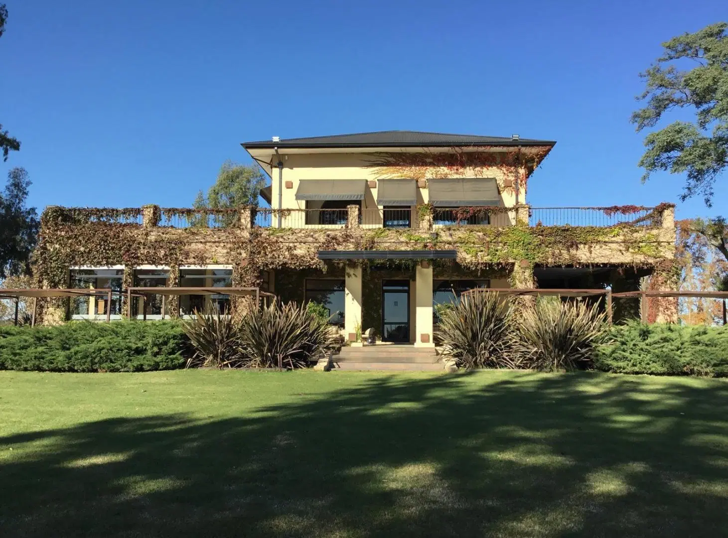 Terreno a la venta en La Rinconda 3