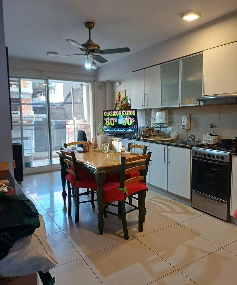 Foto de Venta amplio departamento dos dormitorios a una cuedra del río, imagen 3