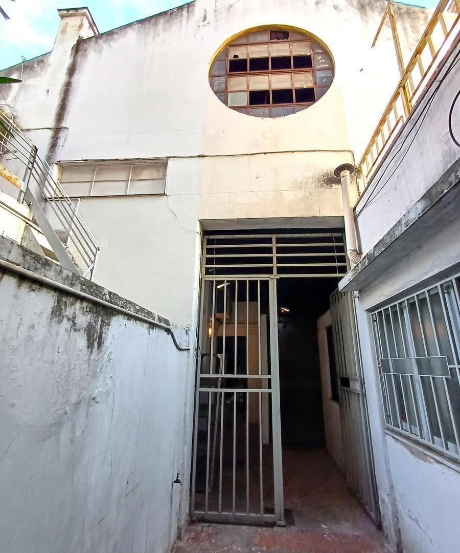 Foto de PH en planta baja con gran galpon interno, imagen 2