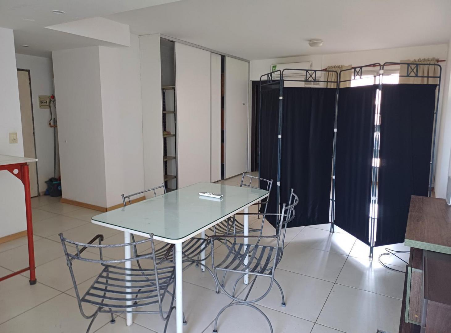Foto de ALQUILER AMPLIO MONOAMBIENTE CON BALCON VISTA AL PARQUE, imagen 1