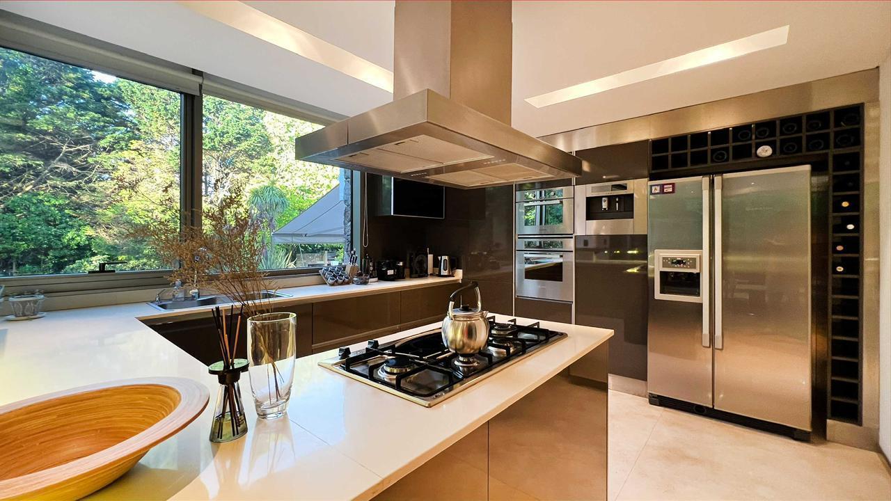 Foto de Espectacular Casa de Categoría con pileta en pleno centro de Pinamar!, imagen 5