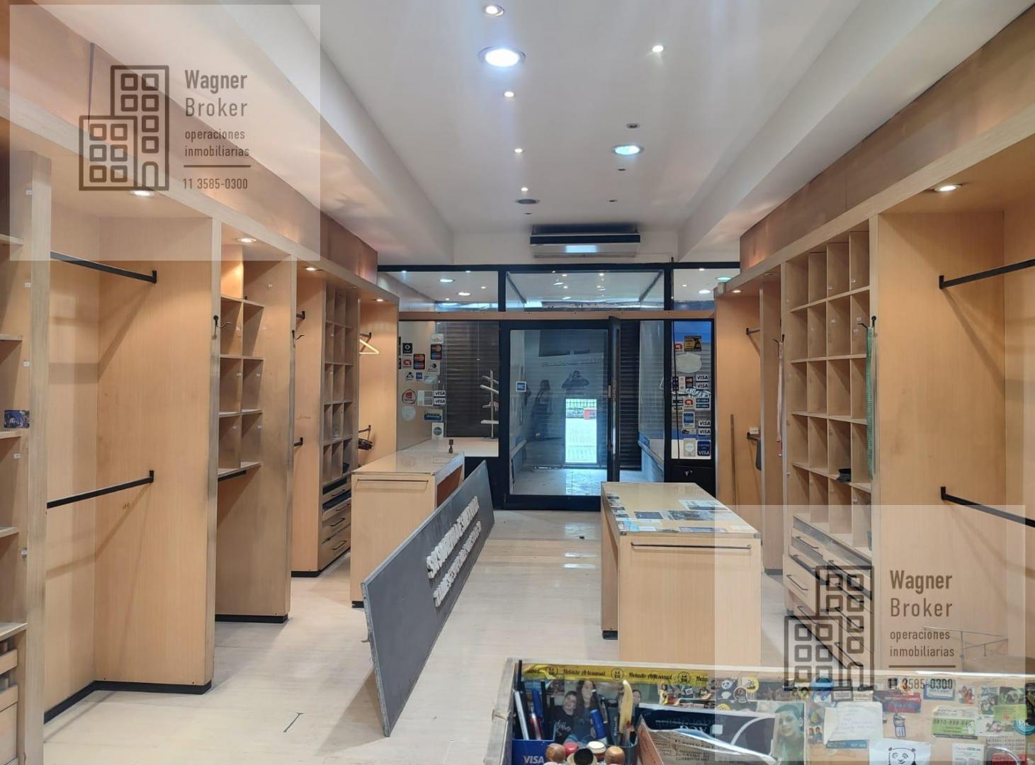 Foto de Muy lindo local en calle Esmeralda y Rivadavia! PB Subsuelo. 168 mts., imagen 2