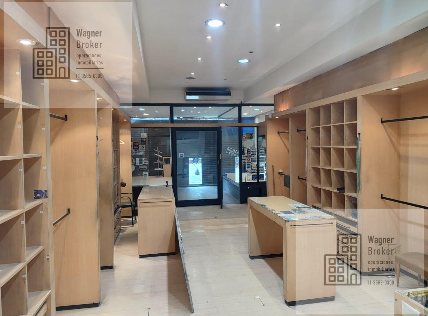 Foto de Muy lindo local en calle Esmeralda y Rivadavia! PB Subsuelo. 168 mts., imagen 2