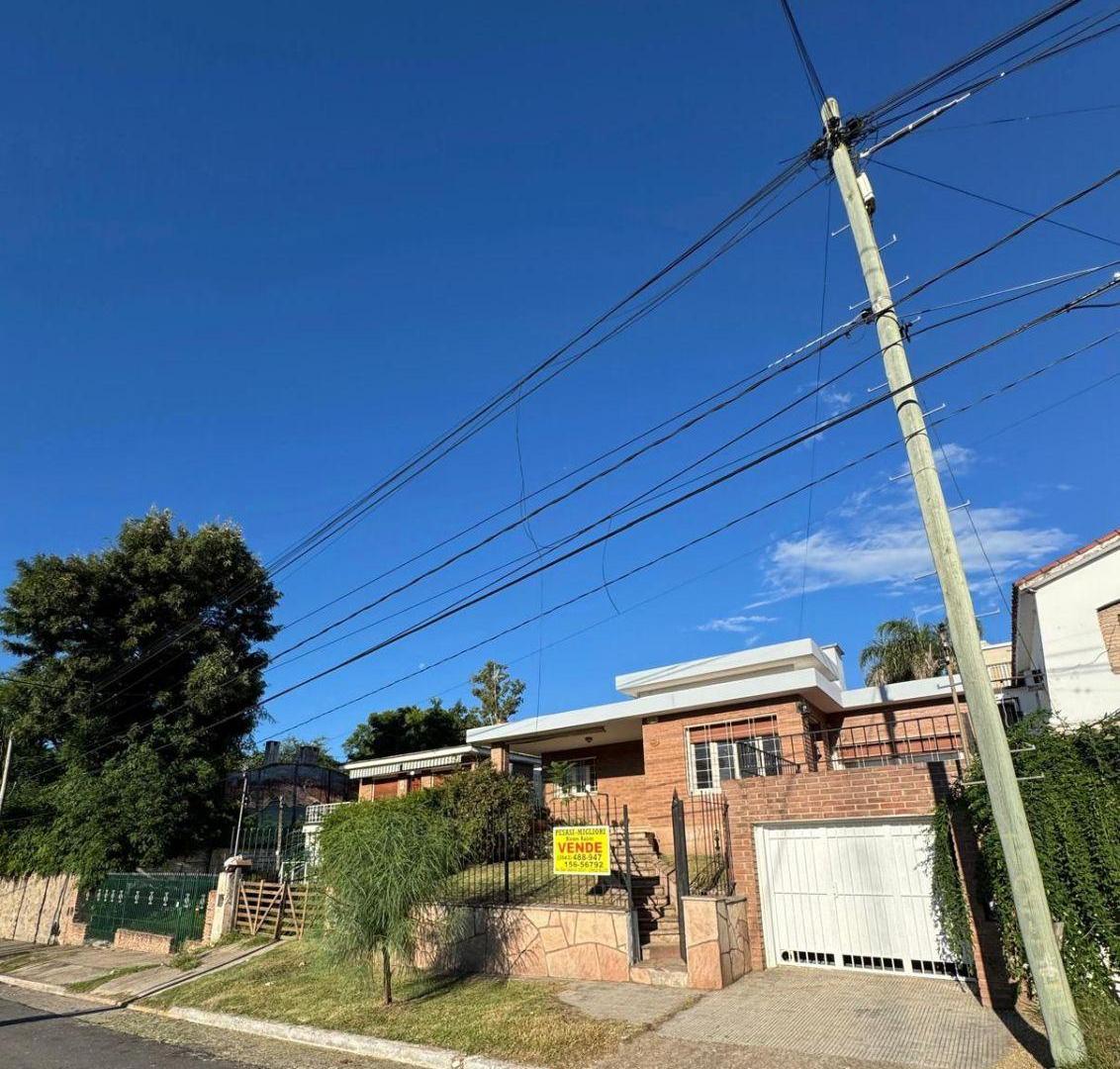 PESASI - MIGLIORI, Bienes Raíces VENDE - UNQUILLO - hermosa propiedad EN PLENO CENTRO