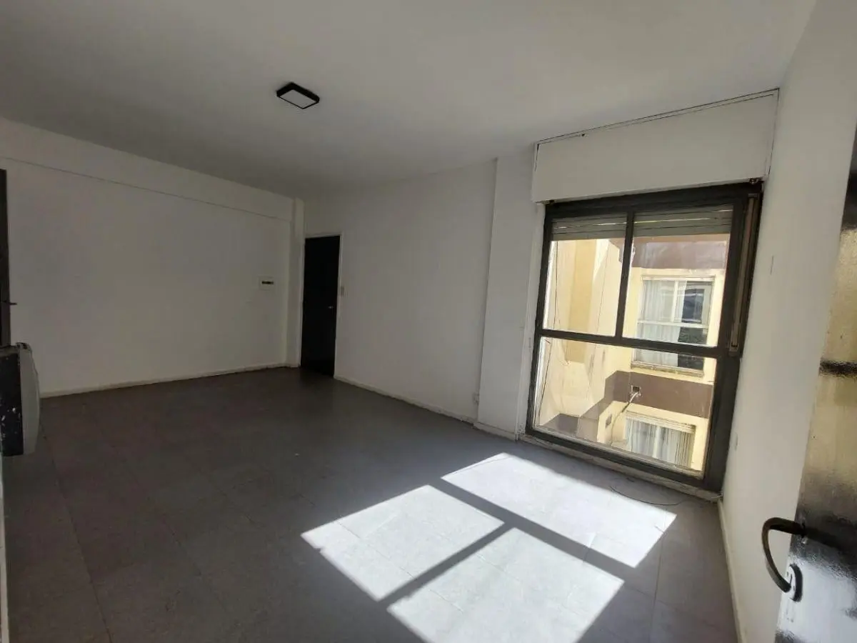 Departamento de 3 dormitorios en alquiler en Nueva Córdoba 3