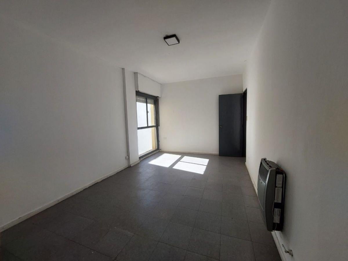 Departamento de 3 dormitorios en alquiler en Nueva Córdoba