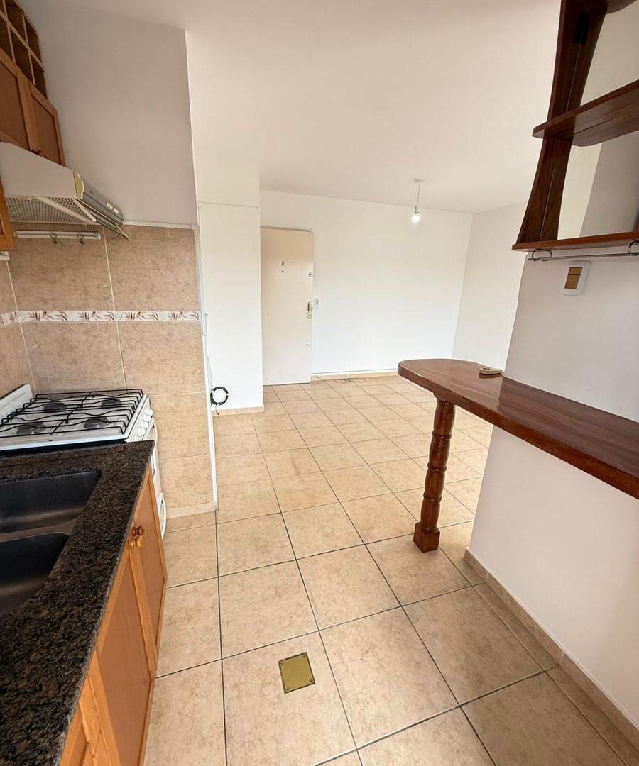 Foto de Venta-Echesortu - Departamento 1 dormitorio con cochera, imagen 2